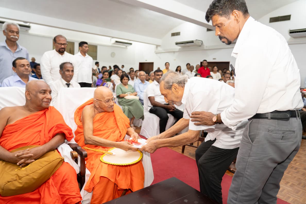 Prime Minister Amarasuriya Attends Launch of Political Biography on Vasudeva Nanayakkara