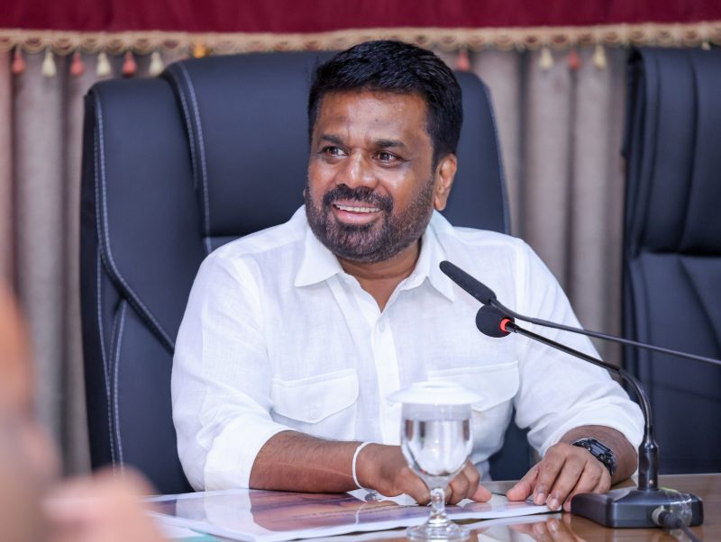 ජනපති අනුර අනුරපුර පූජා භූමියත් කණපිට පෙරලන්න යයි