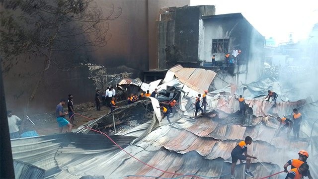 Fire Destroys Plastic Goods Shop on Matara–Galle Road