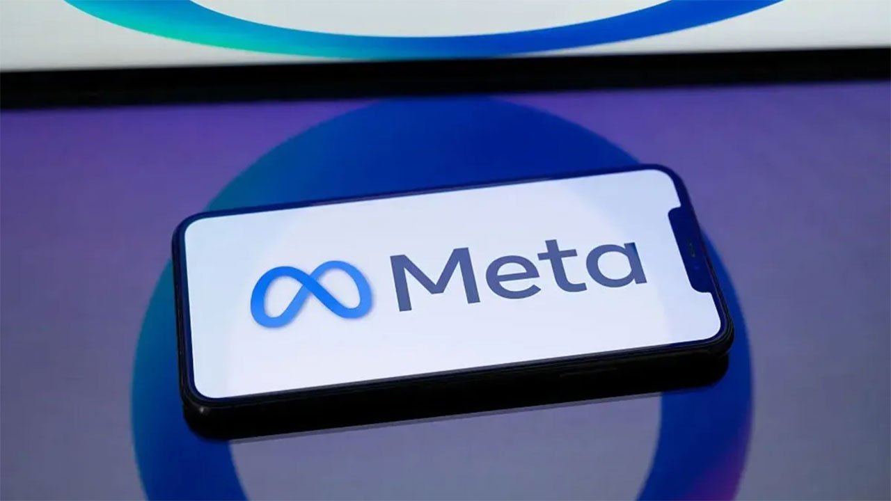 Meta's Stock Tumbles Amid Investor Concerns Over Escalating AI Spending
