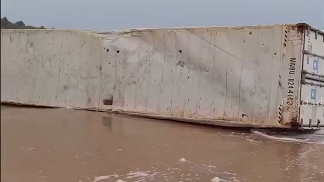 Shipping Container Washes Ashore at Induruwa Hotel