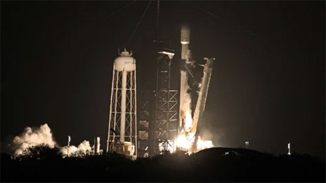 SpaceX Falcon 9 Upper Stage Set to Impact Moon; Scientists Welcome Research Opportunity