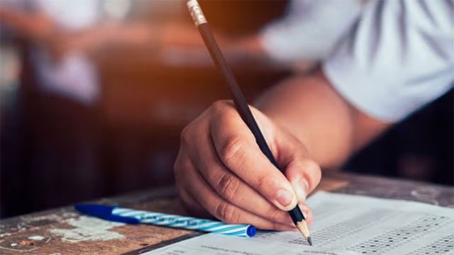 DMC to Deploy Special Hotlines During Scholarship and A/L Examinations