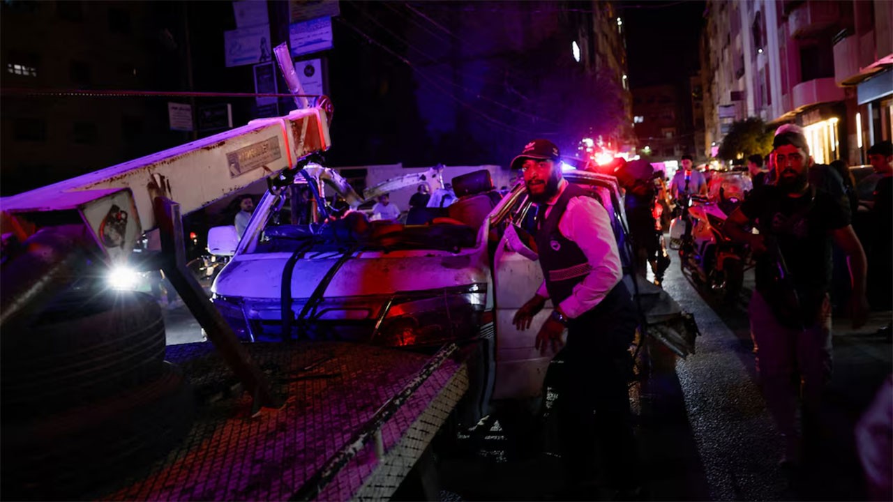 Bombing on minibus near Damascus kills two, wounds 14