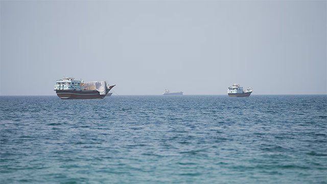 Iran, Oman Edge Closer to Strait of Hormuz Agreement as Shipping Attacks Continue