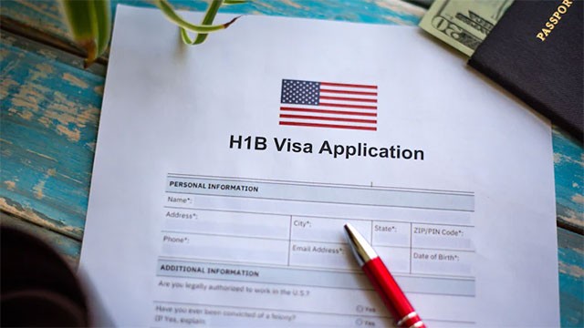 US Considers Eliminating 60-Day Grace Period for Foreign Workers