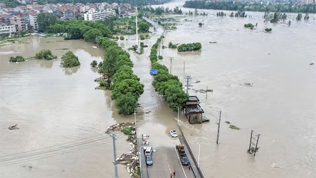 Typhoon Dolphin batters China with record rainfall, flooding Beijing and multiple provinces