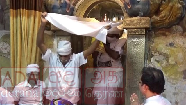 Kandy Esala Perahera begins with traditional Kap planting ceremony