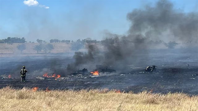 Two U.S. Army soldiers killed in Apache helicopter crash in Texas