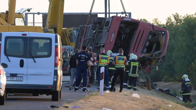 Twelve dead after Polish tourist bus crashes on Hungarian motorway