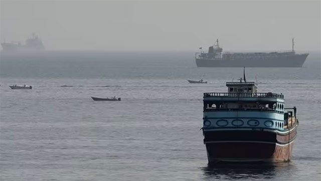 Iran Signals Shift to Offensive Military Stance as US Peace Talks Stall
