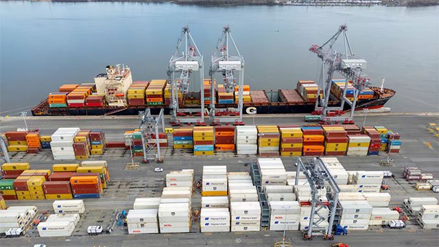 Canada faces 50% US tariffs amid stalled trade negotiations