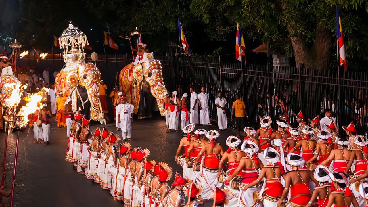 Kandy implements traffic restrictions for second Randoli Perahera procession
