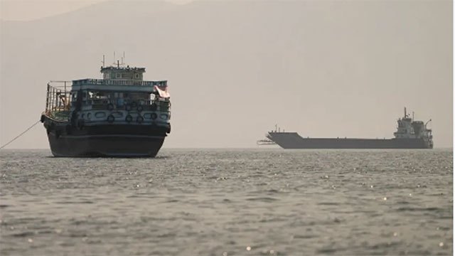 Iran's Parliament Committee Approves Strait of Hormuz Shipping Fees