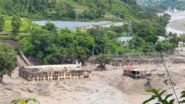 Flash flood at Nepal-Tibet border kills at least 17, nearly 400 missing