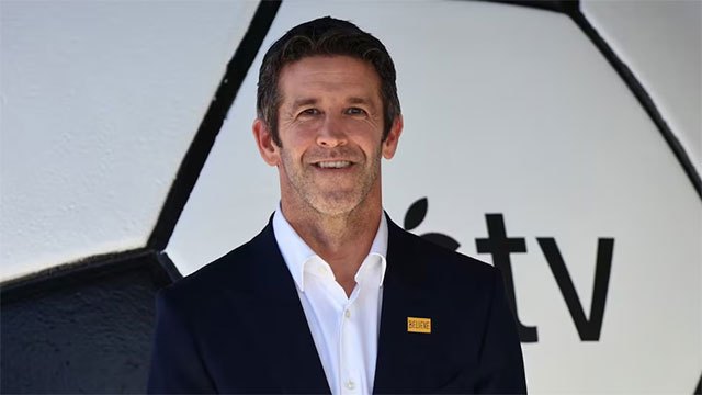 Apple's New CEO John Ternus Makes Social Media Debut with Viral 'Hello' Post