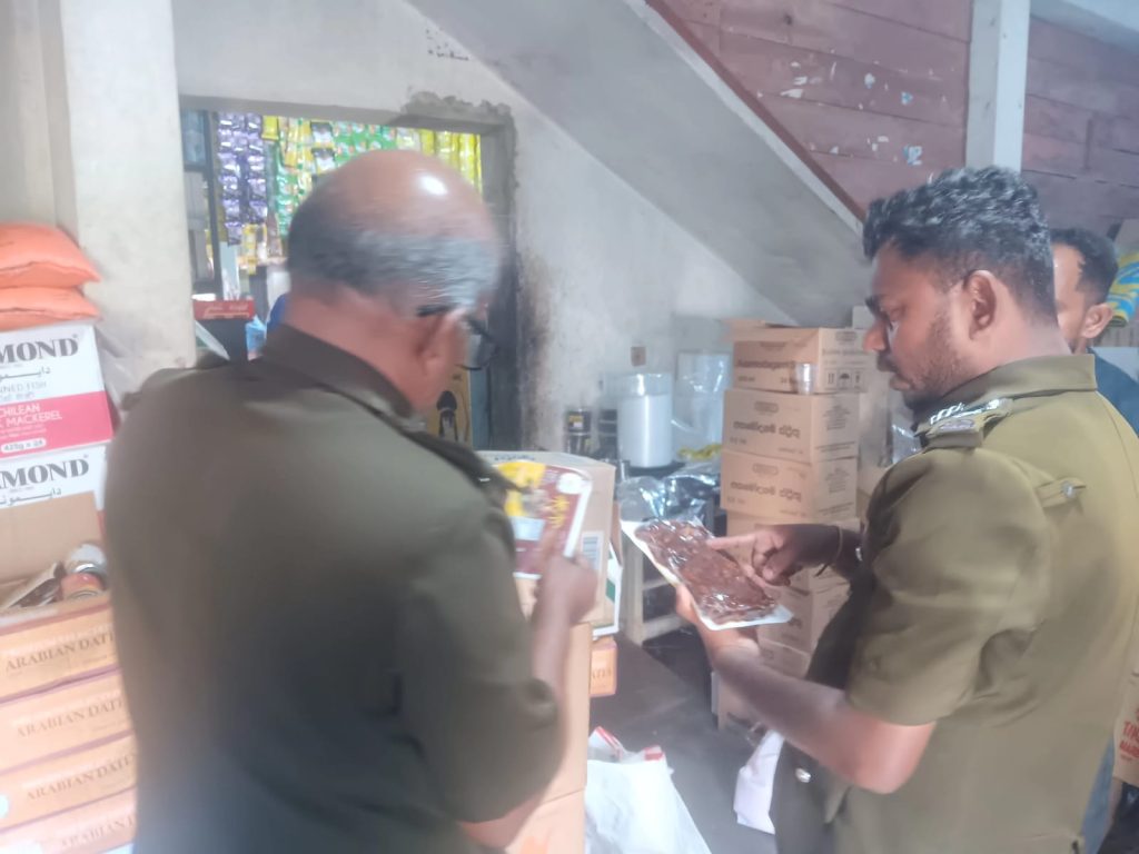 கலுவஞ்சிக்குளം இல hygiene violations காரணமாக மளிகை கடை封ற்றப்பட்டது