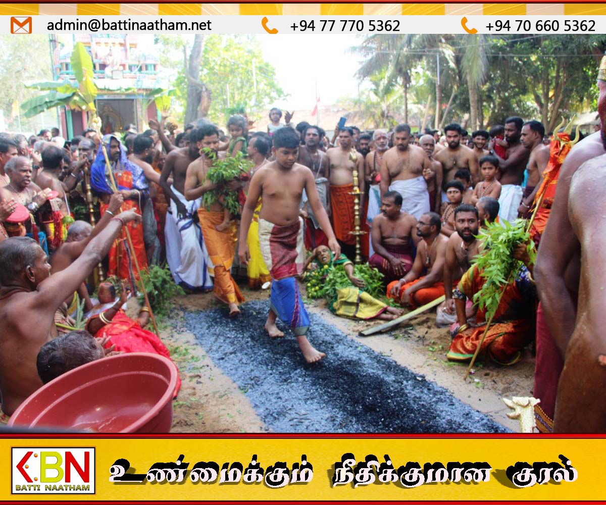 மாத்தறையில் உள்ள ஸ்ரீ பத்ரிகாளியம्मன் கோயில் ஆயிரக்கணக்கான பக்தர்களுடன் தீ நடை திருவிழா கொண்டாடியது