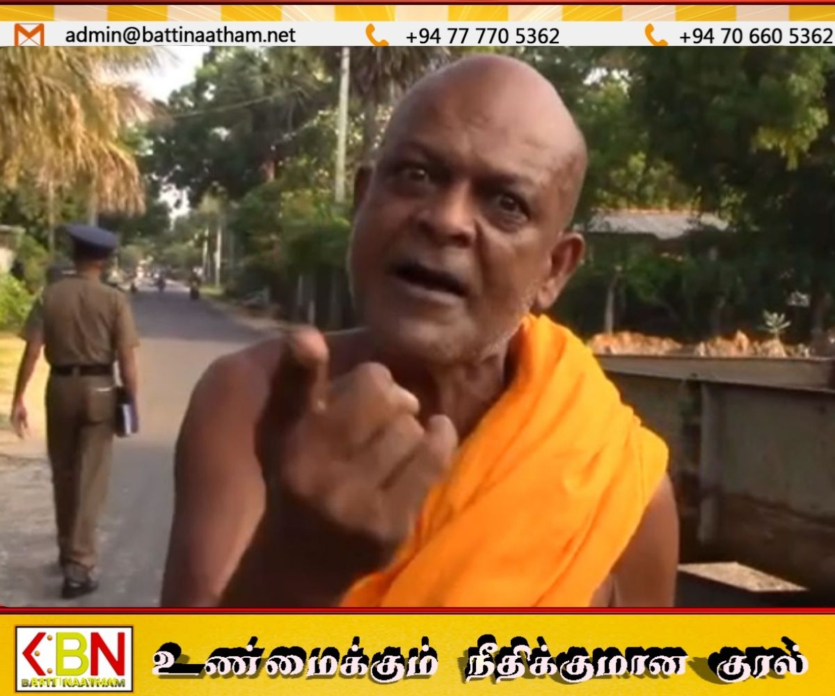 மாතරയில் அரசு அதிகாரிக்கு அச்சுறுத்தல் விடுத்ததாக சாதுவுக்கு குற்றம்