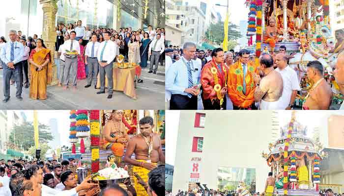Annual Aadi Vel Festival Procession Travels Along Colombo Route