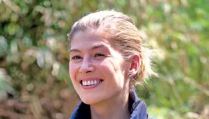 Oscar-Winning Actor Rosamund Pike Visits Sri Lanka to Mark Landmine Clearance Milestone