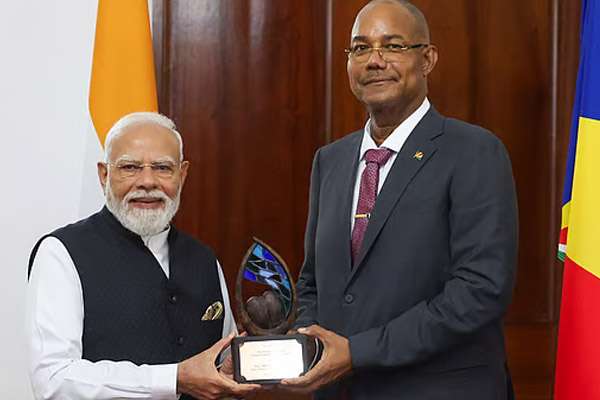மோடிக்கு செஷல்ஸ் நாட்டின் உயரிய விருது