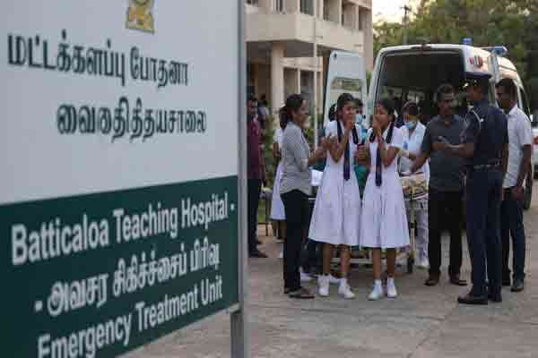 கிழக்கு பல்கலைக்கழக விடுதியில் மாணவி தற்கொலை; இருவர் மருத்துவமனையில் சேர்க்கப்பட்டனர்