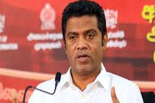 அமைச்சர் பாலை வன பகுதியில் எல்லிடிடிஇ பயிற்சி முகாம் பற்றிய செய்திகளை மறுதిப்பல்