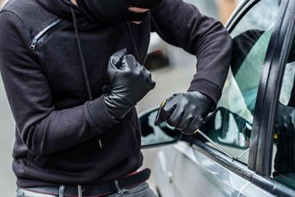 பொலிஸார் பொது மக்களுக்கு அவசர எச்சரிக்கை
