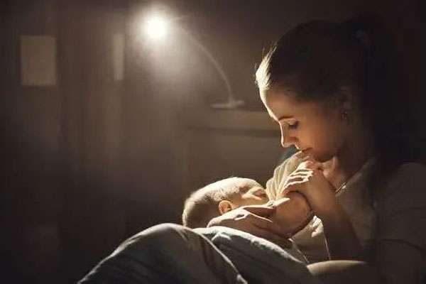 இலங்கை உலக தாய்ப்பால் வாரத்தை நாடளாவிய விழிப்புணர்வு பிரচারணையுடன் கொண்டாடுகிறது