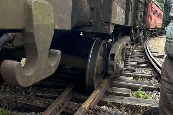 வடக்கு ரயில் போக்குவரத்தில் பாதிப்பு