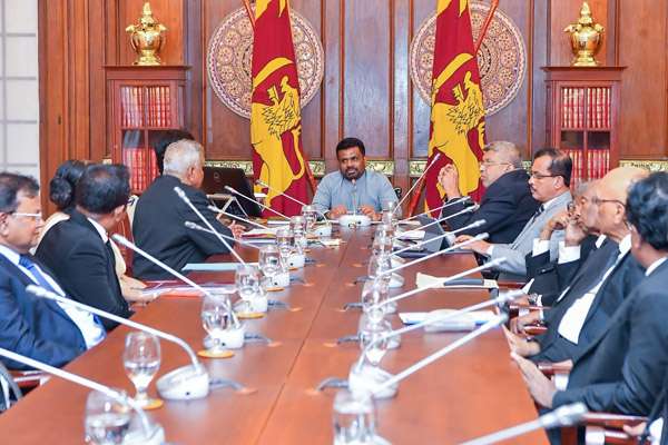 ஜனாதிபதிக்கும் சட்டத்தரணிகள் சங்கத்திற்கும் இடையில் சந்திப்பு