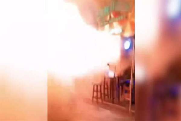 மதுக்கூடத்தில் தீ விபத்து: 27 பேர் பலி