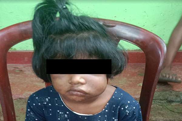 வீதியோரத்தில் விடப்பட்ட சிறுமி மீட்பு