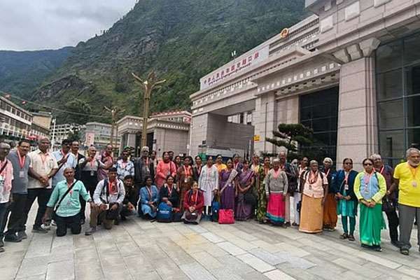 சென்னையிலிருந்து 49 பக்தர்கள் நேपाल-திபெத் எல்லை பகுதியில் திடீர் வெள்ளத்தில் காணாமல் போனர்