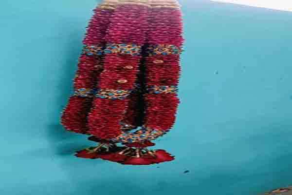இரட்டை திருமணம் விசாரணைக்குப் பிறகு போலீஸ் காவலர் பணிநீக்கம் செய்யப்பட்டார்