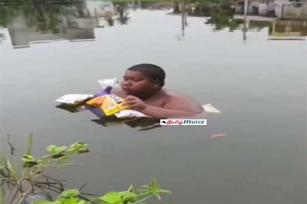 தண்ணீருக்குள் மட்டுமே வாழும் 16 வயது சிறுவன் (வீடியோ)