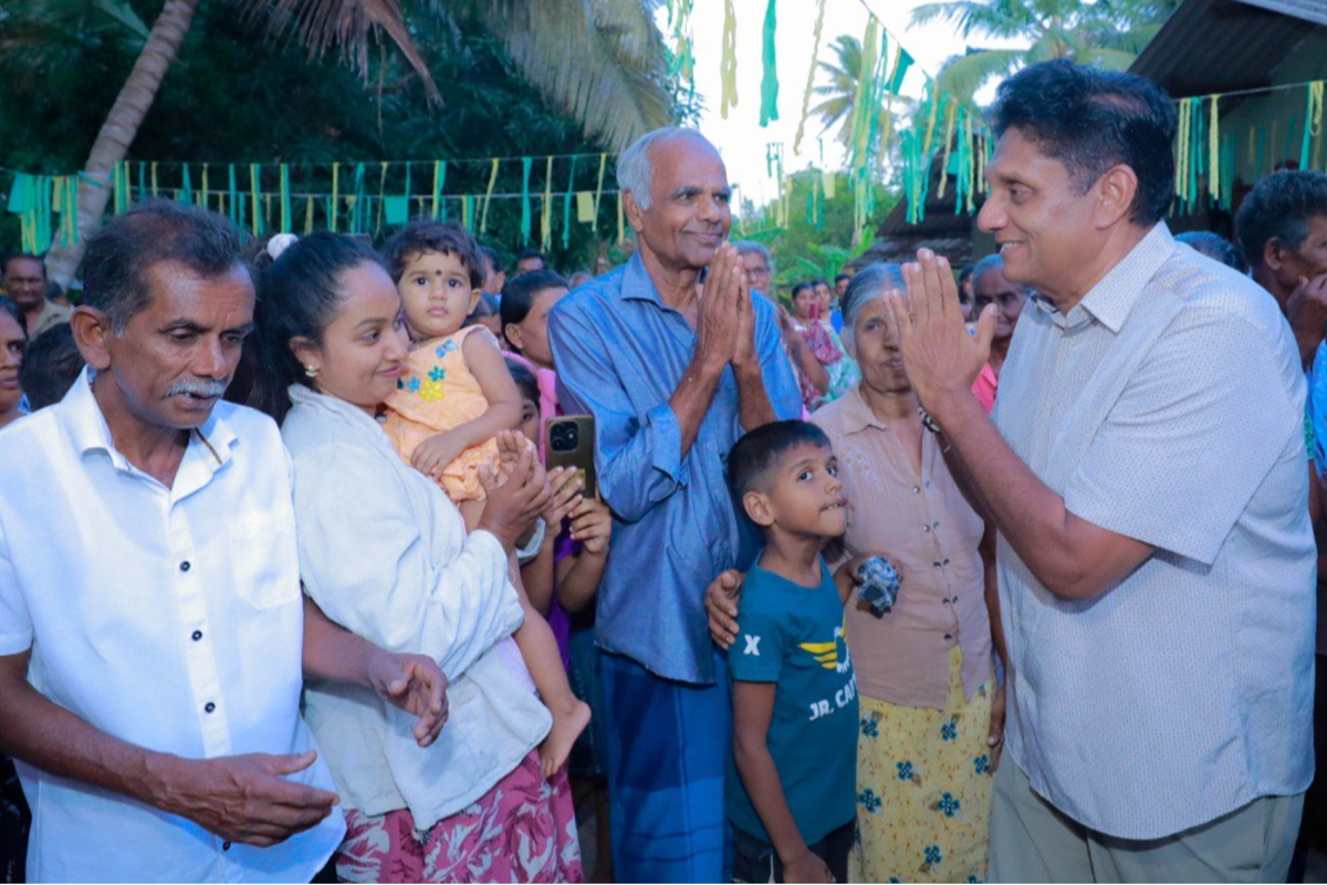 எதிர்க்கட்சி தலைவர் அரசின் பொருளாதார நிர்வாகத்தை விமர்சனம் செய்தார்