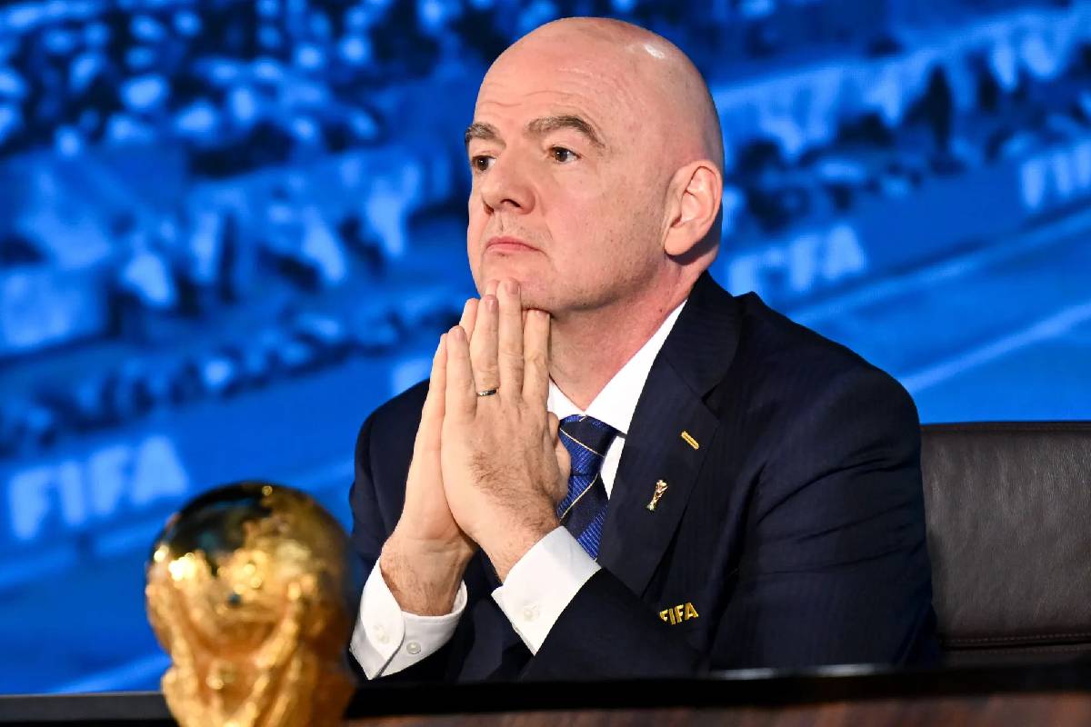 கோன்மேபோல் தலைவர் FIFA会长에게 যুব ফুটবল টুর্নामেন্ट এড়াতে আহ্বান জানান