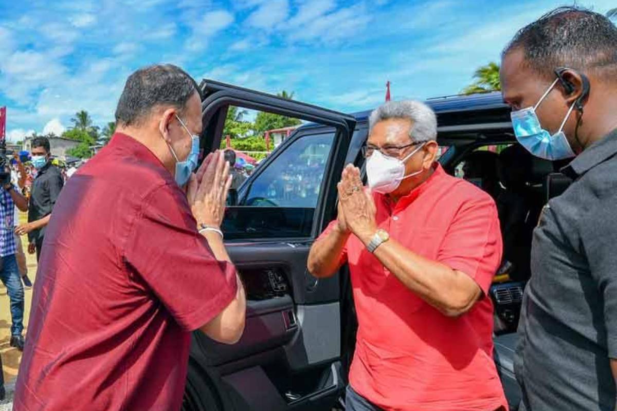 முன்னாள் அமெரிக்க தூதர் முந்தைய ஆட்சியின் கீழ் அங்கீகாரம் இல்லாததால் பாராளுமன்றத்திலிருந்து விலகியதாக கூறினார்