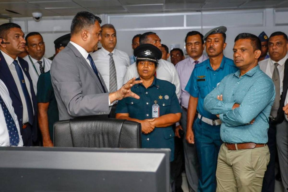 தமிழ் பெண் இலங்கையின் தேசிய விமான சேவையில் முதல் பெண்보안 மার்ஷலாக நியुक்த