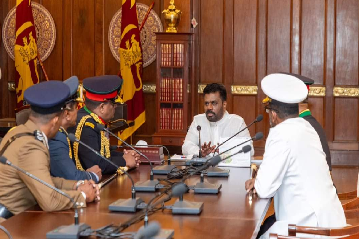 ஜனாதிபதியின் விமர்சனம் செய்யும் சமூக ஊடக பதிவுகளுக்காக போலீஸ் அதிகாரி கைது