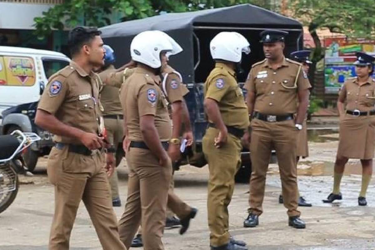 திரிணकோமலி மாவட்டத்தில் சாலை விபத்தில் மோட்டார்சைக்கிள் ஓட்டுநர் உயிரிழப்பு