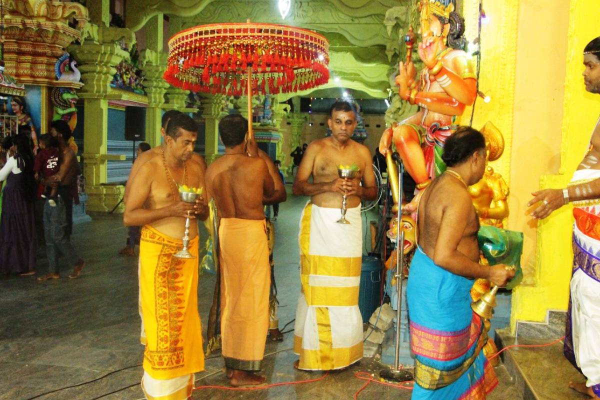 இரி மகாமங்கேஸ்வரர் கோயில் கொடி இறக்கும் சடங்குடன் வার்ષிక திருவிழா முடிந்தது