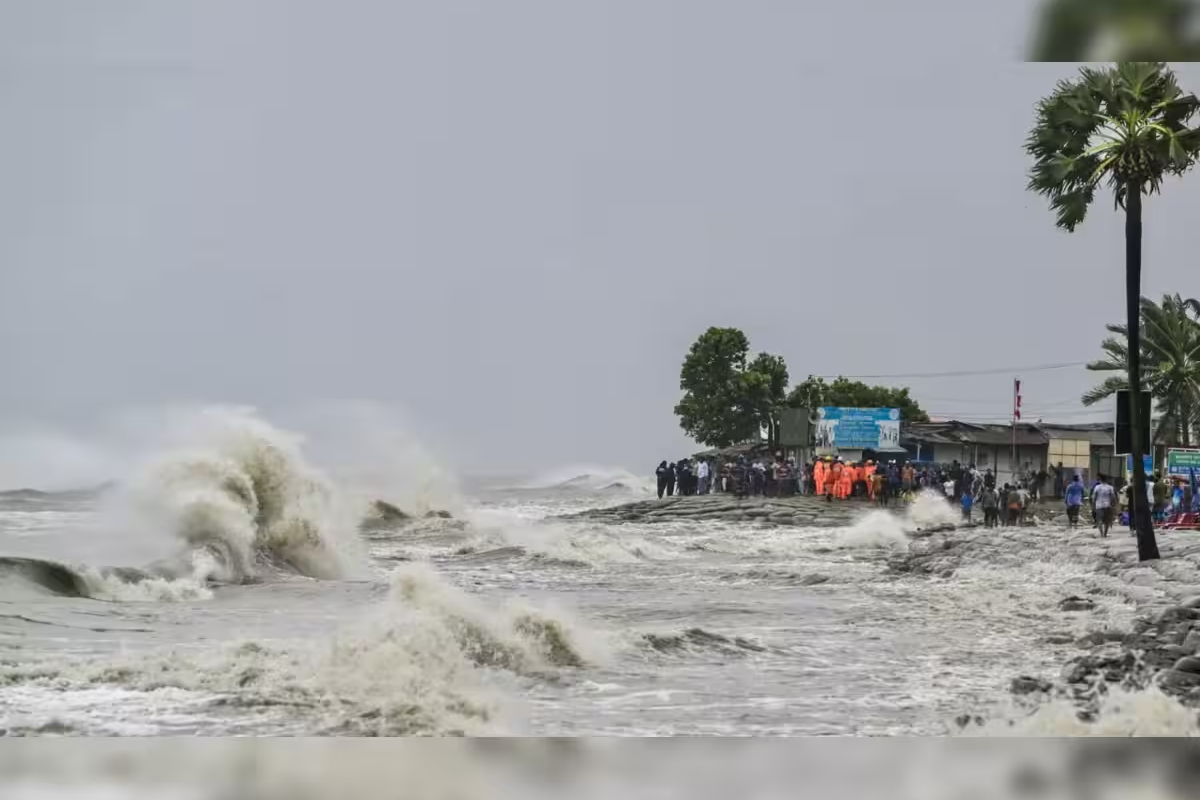 வானிலை வ部門 மேற்கு மற்றும் தெற்கு நீரோட்டங்களுக்கு சிவப்பு எச்சரிக்கை வெளியிடுகிறது