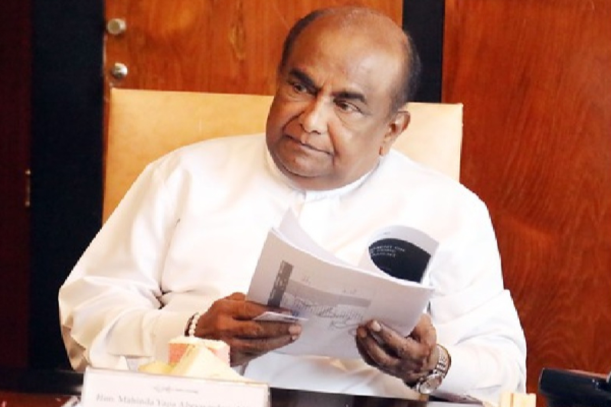முன்னாள் முதலீட்டு அமைச்சர் லக்ஷ்மண் யப அபேவர்தன ஊழல் குற்றச்சாட்டுகளுக்குப் பிறகு保釈் வழங்கப்பட்டார்