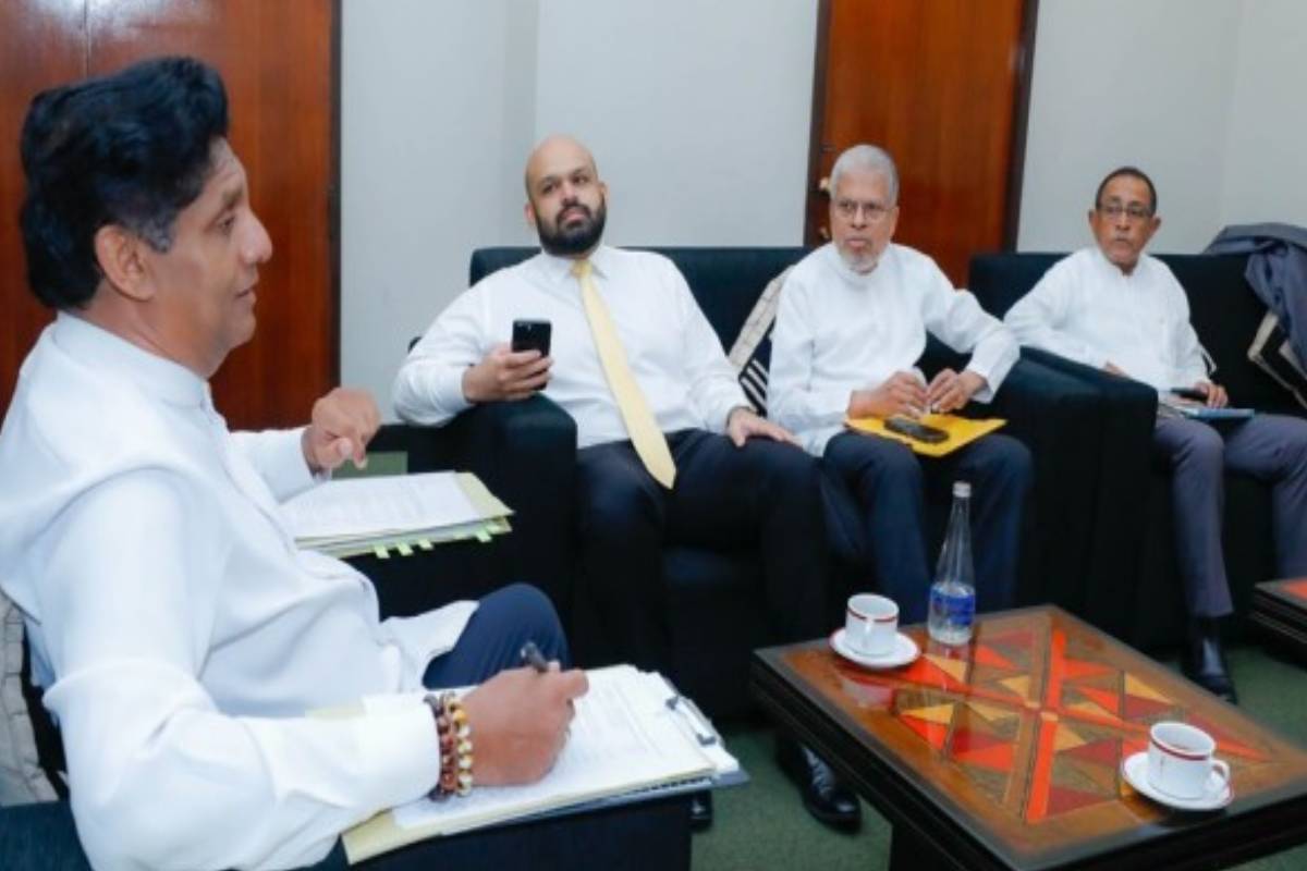 எதிர்க்கட்சி領導 ப්රේමදාස வடக்கு மற்றும் கிழக்கு நாடாளுமன்ற உறுப்பினர்களை சந்தித்து பிராந்திய கவலைகளை தீர்க்க