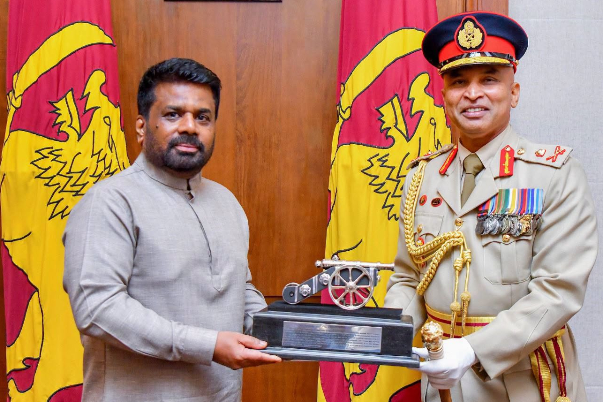 புதிய இலங்கை இராணுவ தளபதி ஜனாதிபதியை உத்தியோग முதல் சந்திப்பில் சந்திக்கிறார்