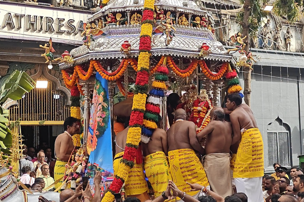 கொழும்பில் ஆதி வேல் வெள்ளிக்கிழமை தேர் திருவிழாவின் போது போக்குவரத்து நெரிசல் ஏற்படும்