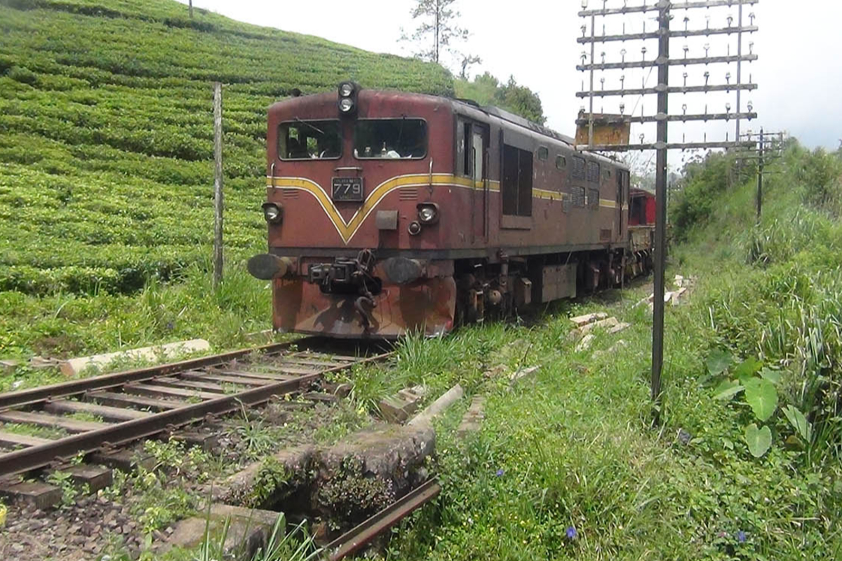 சேதமடைந்த மலைநாட்டு இரயில்வே பாதை மறுநிர்மாணம் 60 சதவீத முடிவடைந்துள்ளது